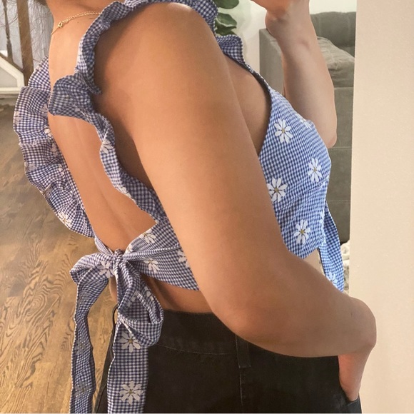 womens M/6 Crop top Daisy Print Tie Front Ruffle Trim Wide Strap blue - Picture 7 of 11